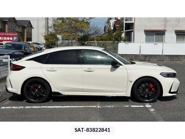 Honda CIVIC 2024 8434493-2