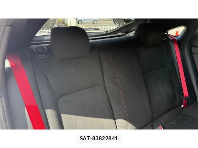Honda CIVIC 2024 8434493-6