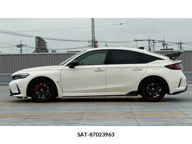 Honda CIVIC 2023 8434530-17