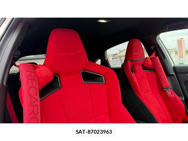 Honda CIVIC 2023 8434530-6