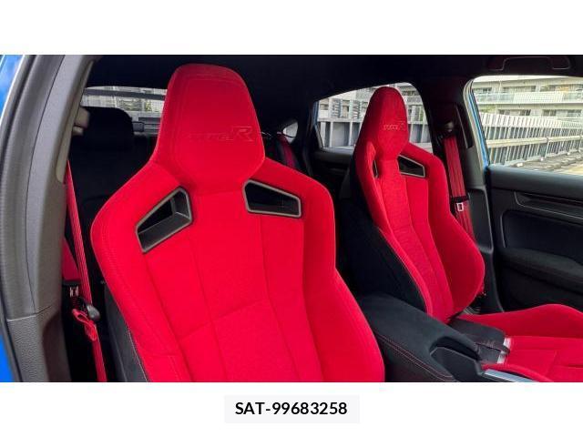 Honda CIVIC 2026-10 8434597-4