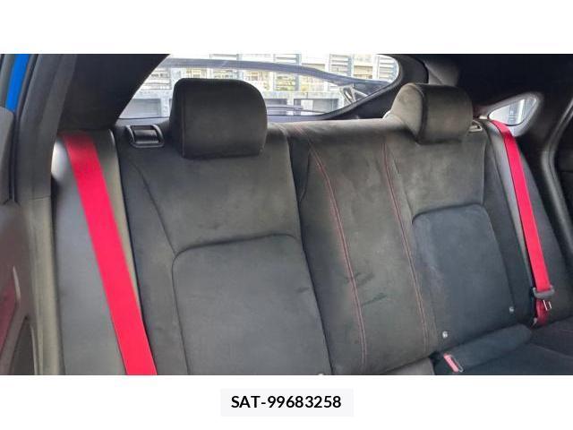 Honda CIVIC 2026-10 8434597-5