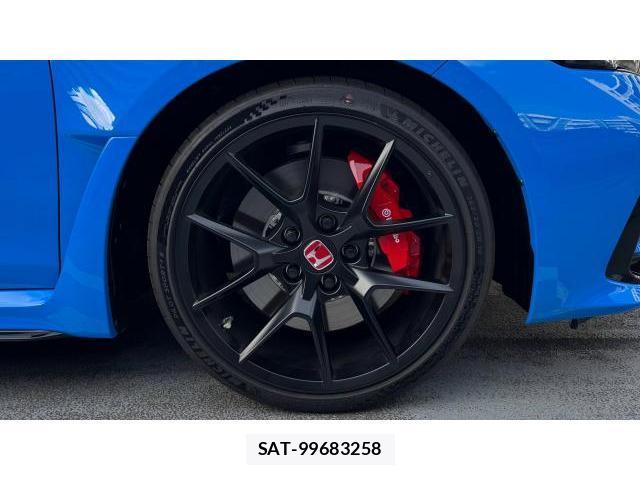 Honda CIVIC 2026-10 8434597-6