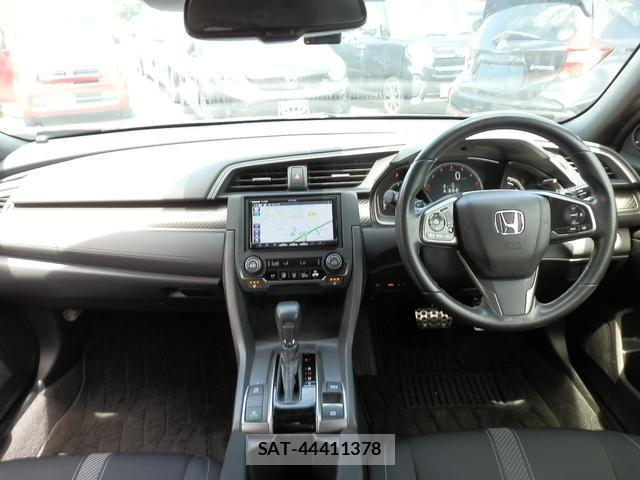 Honda CIVIC 2018-07 8435218-1