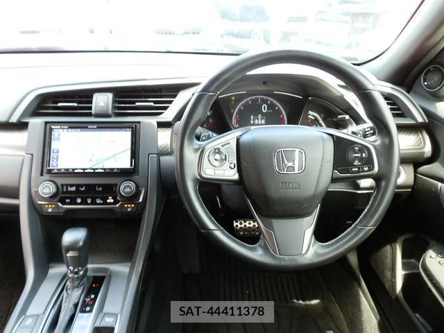 Honda CIVIC 2018-07 8435218-12