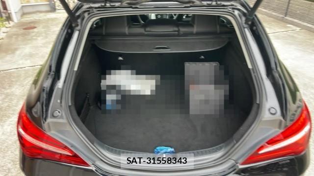 Mercedes Benz CLA-CLASS 2018-03 8434715-17