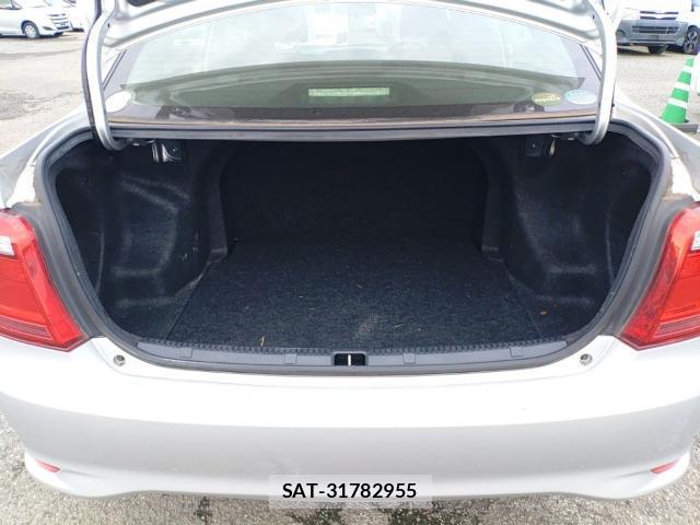 Toyota COROLLA AXIO 2019-08 8433980-7