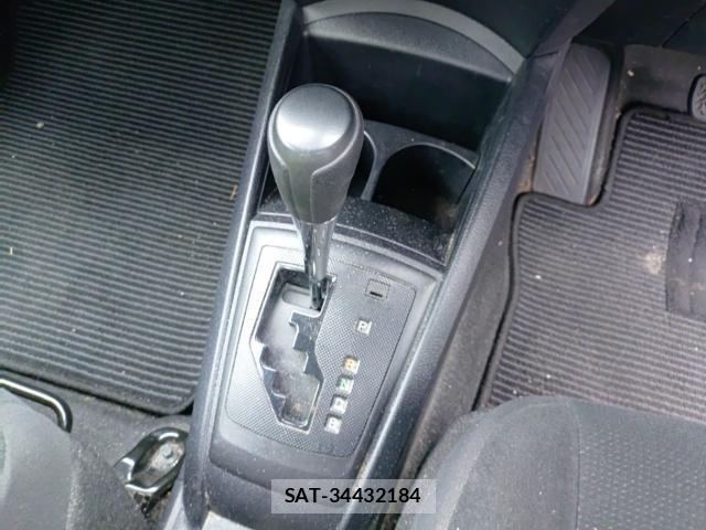 Toyota COROLLA AXIO 2018-06 8435267-11