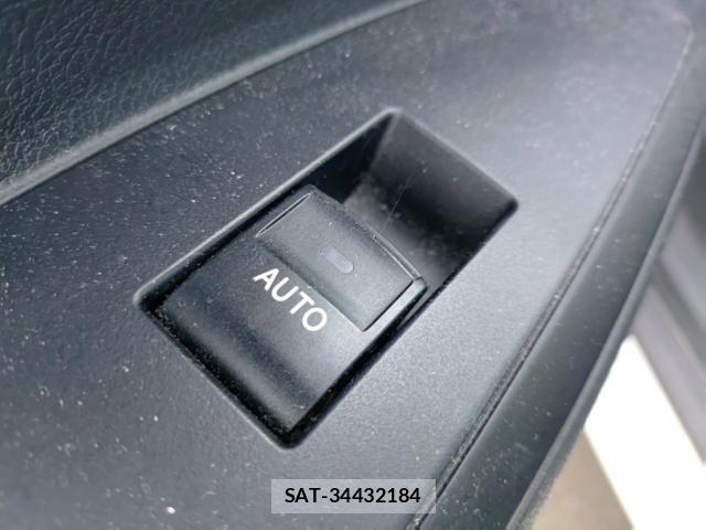 Toyota COROLLA AXIO 2018-06 8435267-12
