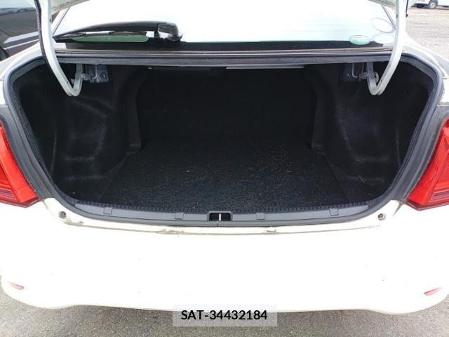 Toyota COROLLA AXIO 2018-06 8435267-7