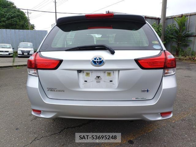 Toyota COROLLA FIELDER 2018-08 8433927-1