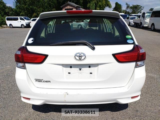 Toyota COROLLA FIELDER 2017-02 8433990-1