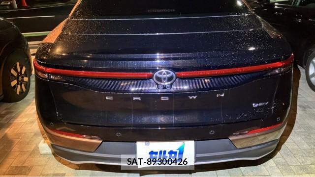 Toyota Crown Crossover 2024-11 8434749-1