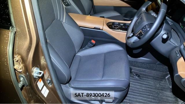 Toyota Crown Crossover 2024-11 8434749-5