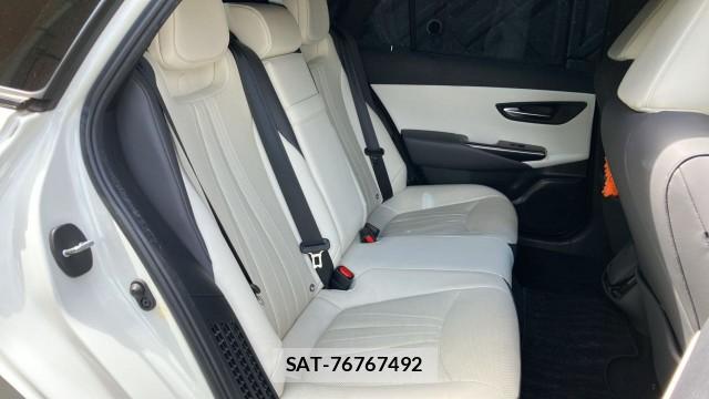 Toyota CROWN HYBRID 2019-08 8434698-6