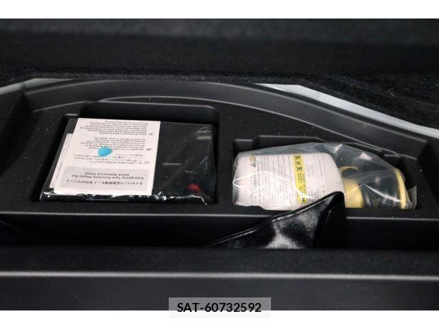 Toyota CROWN MAJESTA 2014-09 8435088-13
