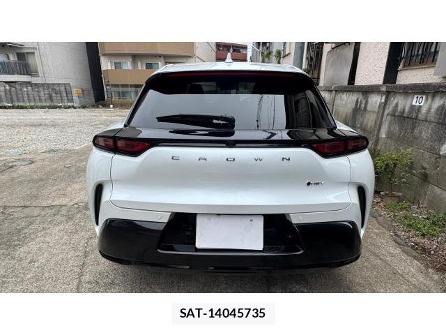 Toyota CROWN 2024 8434357-3