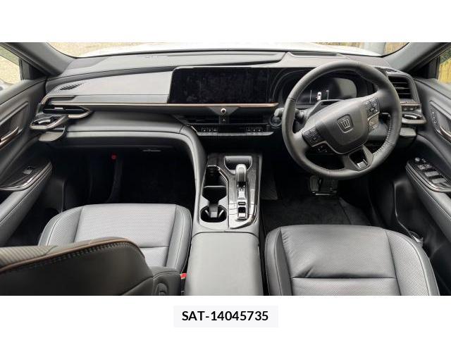 Toyota CROWN 2024 8434357-4