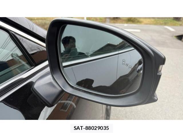 Toyota CROWN 2024-10 8434452-18