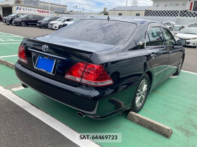 Toyota CROWN 2005-09 8434188-3