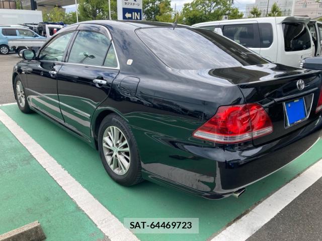 Toyota CROWN 2005-09 8434188-4