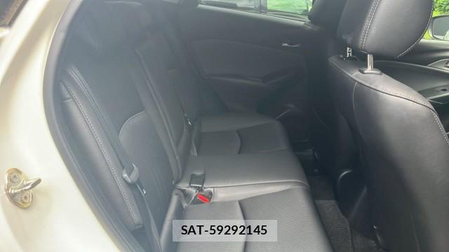 Mazda CX-3 2018-05 8434693-6