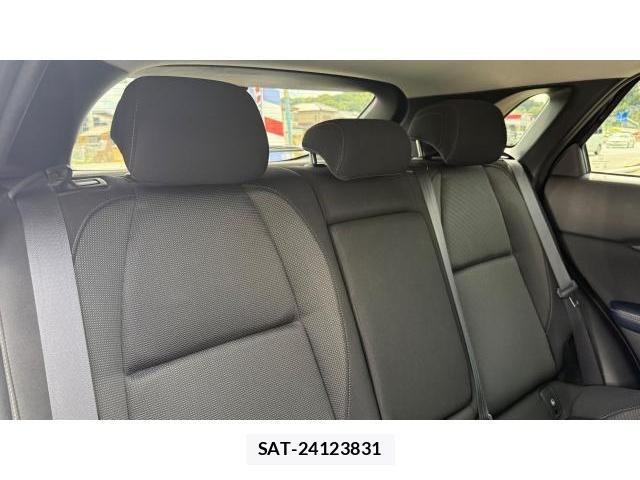 Mazda CX-30 2019-10 8434391-5
