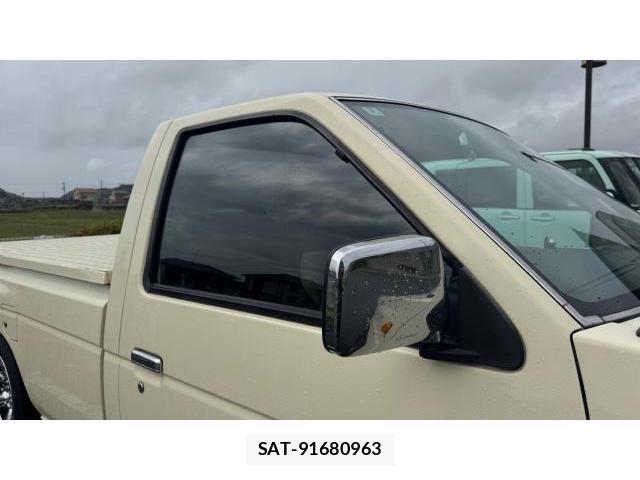 Nissan DATSUN TRUCK 1995 8434499-18