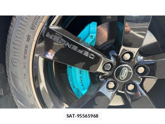 Land Rover DEFENDER 2024-10 8434494-10