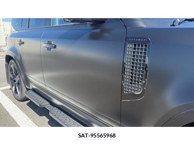 Land Rover DEFENDER 2024-10 8434494-18