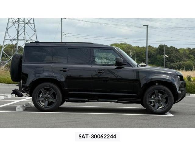 Land Rover DEFENDER 2026 8434500-2