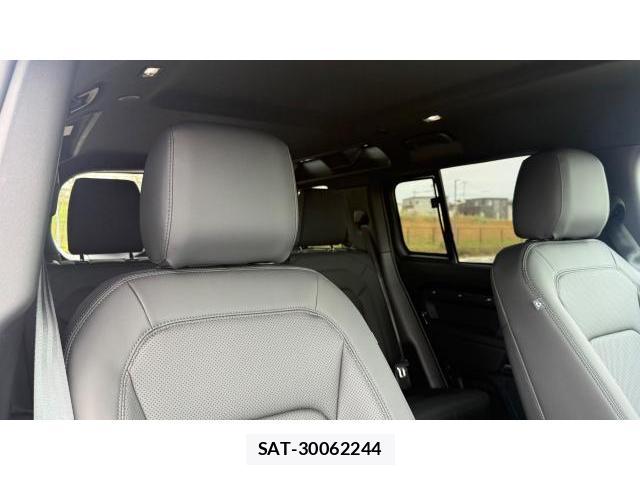 Land Rover DEFENDER 2026 8434500-5