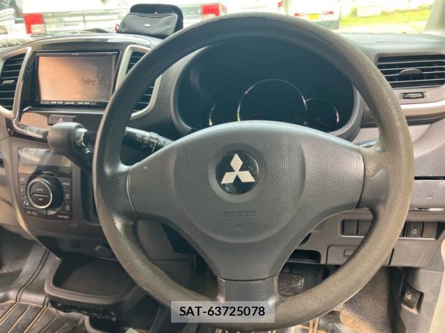 Mitsubishi DELICA 2013-09 8434163-16