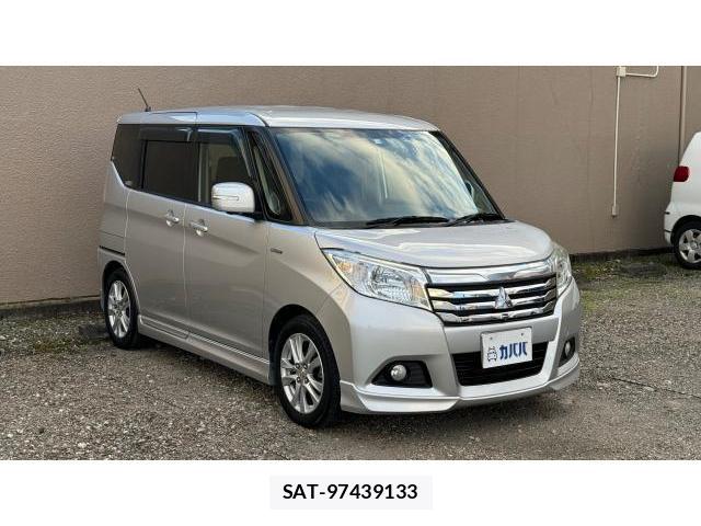 Mitsubishi DELICA 2018-10 8434320-13
