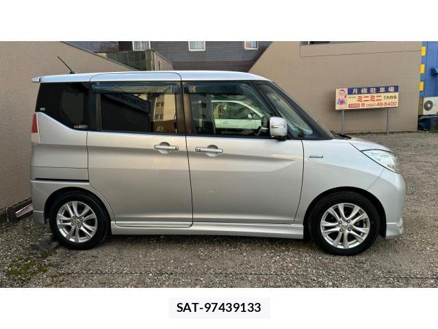 Mitsubishi DELICA 2018-10 8434320-2