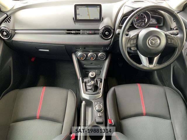 Mazda DEMIO 2015-12 8434071-13