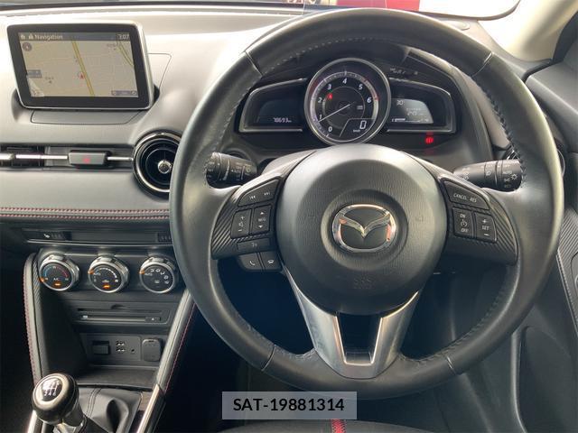 Mazda DEMIO 2015-12 8434071-14