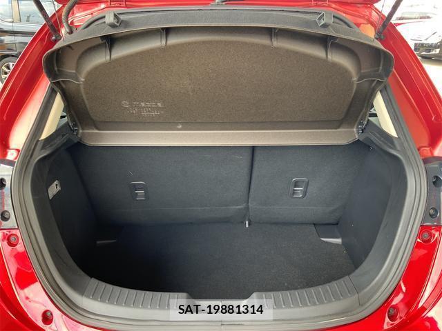 Mazda DEMIO 2015-12 8434071-16