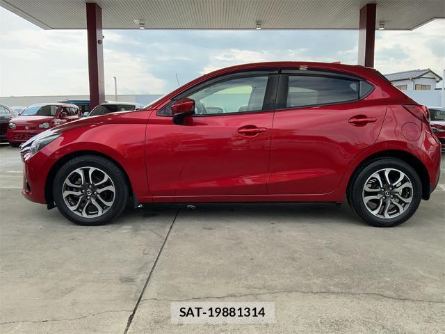 Mazda DEMIO 2015-12 8434071-4