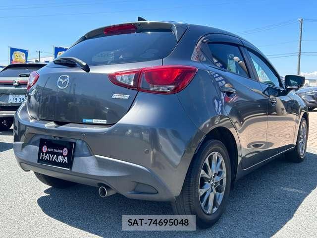 Mazda DEMIO 2018-05 8434121-1