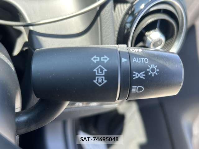 Mazda DEMIO 2018-05 8434121-16