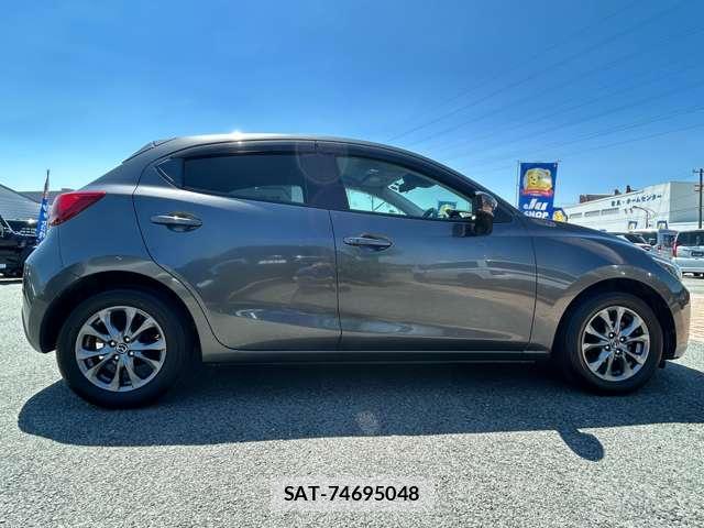 Mazda DEMIO 2018-05 8434121-3