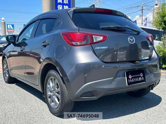 Mazda DEMIO 2018-05 8434121-6