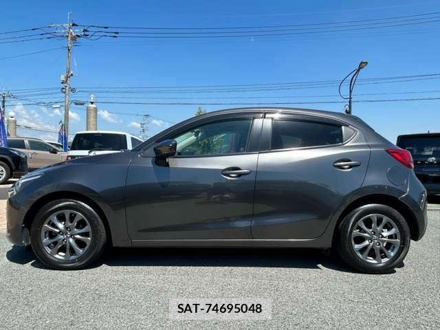 Mazda DEMIO 2018-05 8434121-7