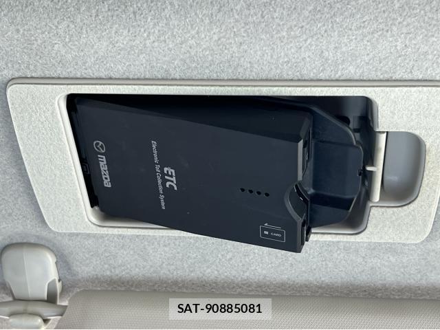 Mazda DEMIO 2015-08 8435000-12