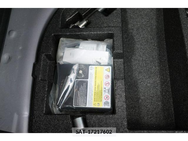 Mazda DEMIO 2014-11 8435090-11