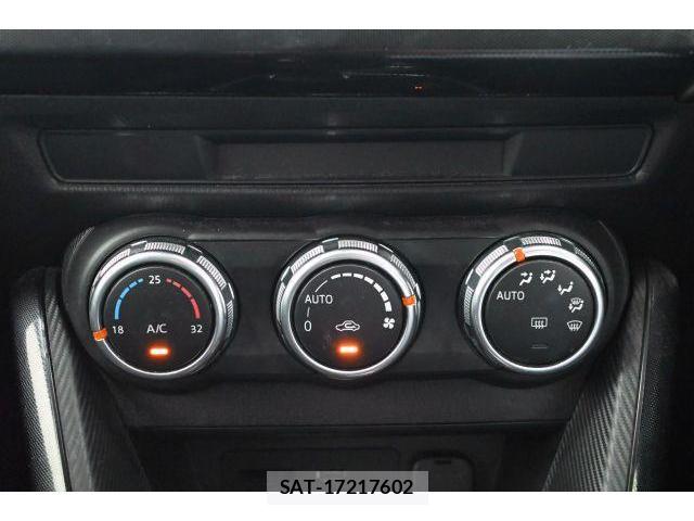 Mazda DEMIO 2014-11 8435090-19