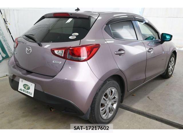 Mazda DEMIO 2014-11 8435090-2