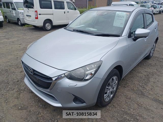 Mazda DEMIO 2017-08 8435241-0