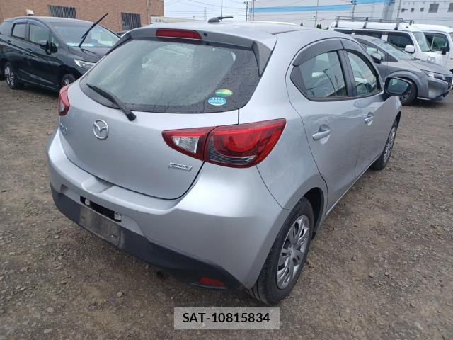 Mazda DEMIO 2017-08 8435241-4